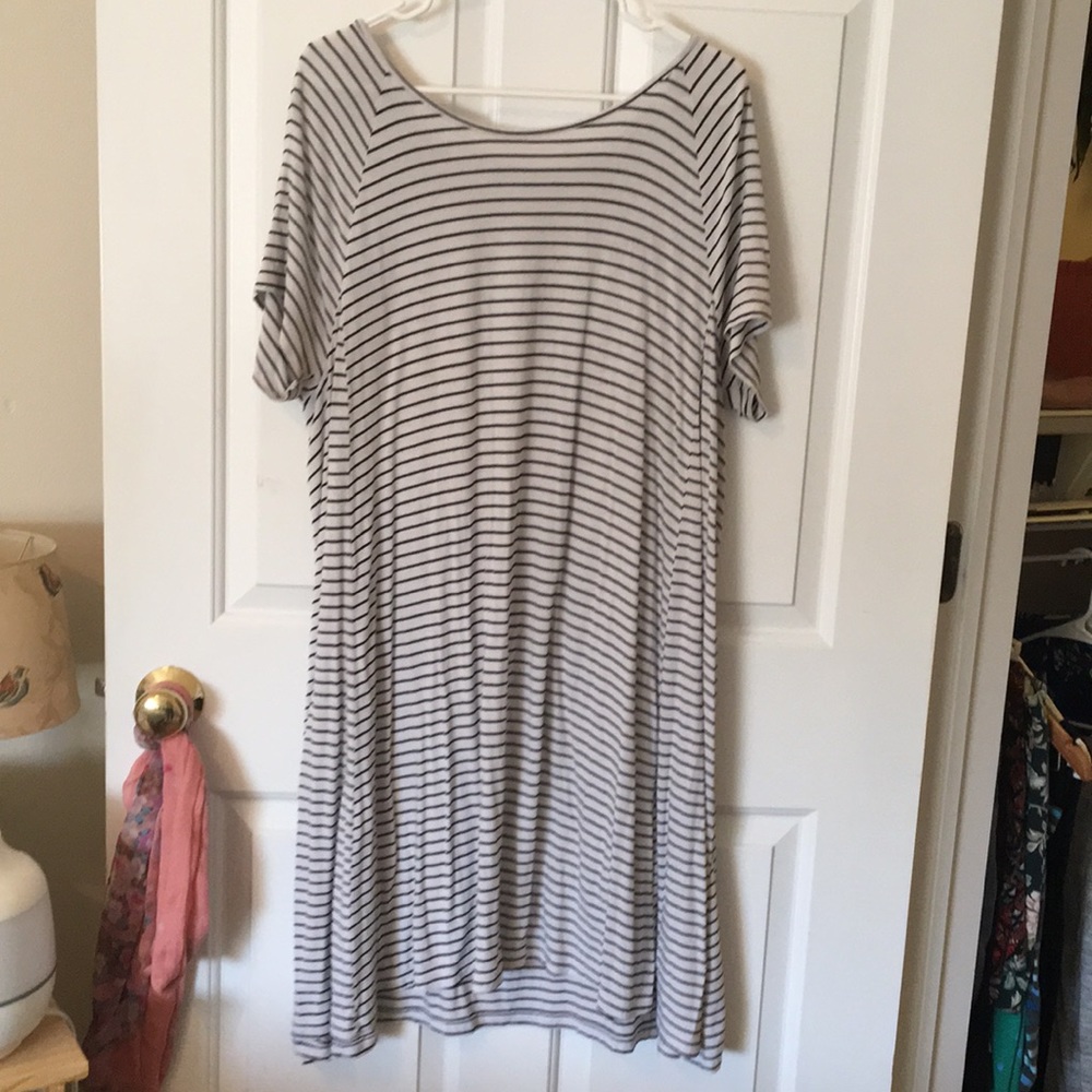 SALE!!!! Stripped t-shirt old navy dress